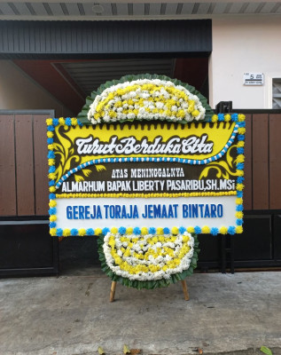 Papan Bunga Duka di Kassilampe
