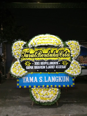 Papan Bunga Duka di Kassilampe